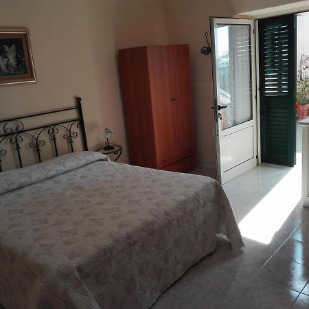 Casa Lorella Bed & Breakfast Massa Lubrense Exterior photo